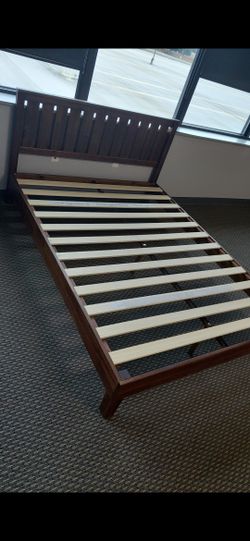 QUEEN BED FRAME