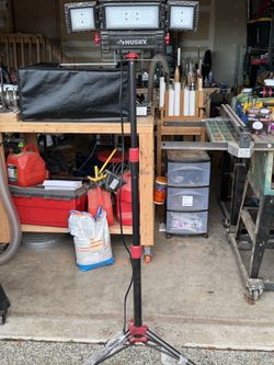 Husky LED Tripod Shop Light – Adjustable & Super Bright