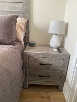 Bedside Table x2 (Nightstands)