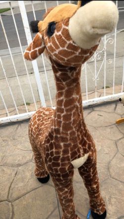 Giraffe 4 ft tall