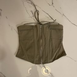 Outcast Serene Top (Size M)