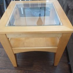 COFFEE /  END  TABLE 