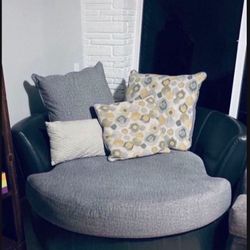*Need to Sell ASAP* - Comfortable Over-sized Gray Cushioned Swivel Chair 
