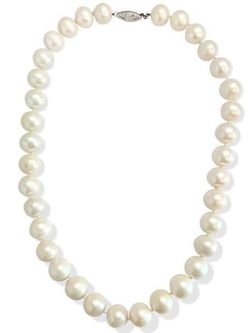 White Gold Pearl Necklace