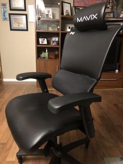 Mavix M9 Gaming Chair for Sale in Fullerton CA OfferUp