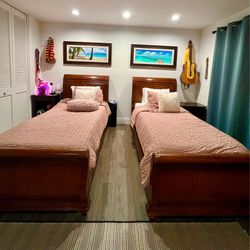 🚚 MOVE-OUT SALE – Complete Bedroom Furniture Set! Only $300 for Everything! 🚚