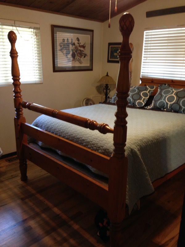 Queen Four Poster Knotty Pine Bed With, Knotty Pine Bed Frame