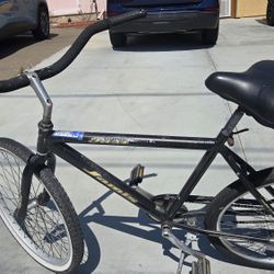 Jamis Cruiser Black High Frame 