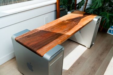 Claro Walnut Apple G5 Bench