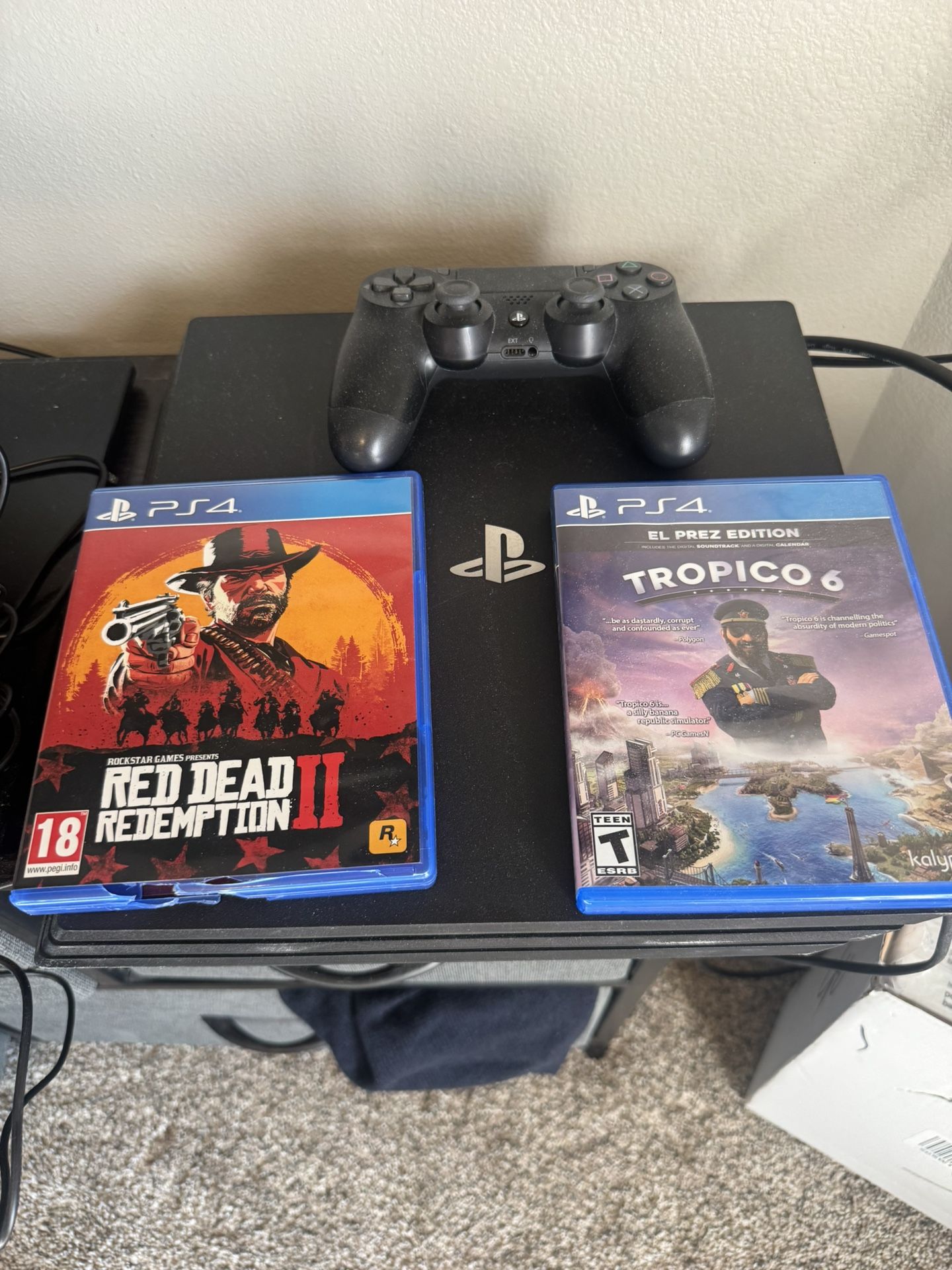 PS4 Pro 