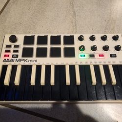 Akai Mpk Midi And Fostex Monitors
