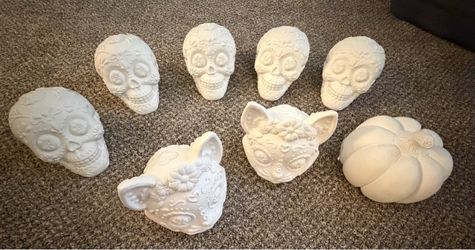 Halloween DIY Plaster DĂŠcor Bundle â 8 Pieces â $60