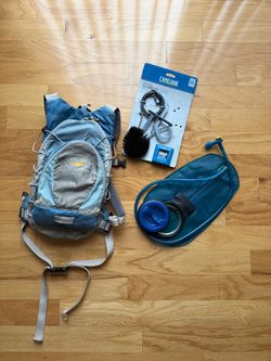 Clean CamelBak Hydration Pack - Odorless / Like New