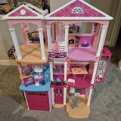 Barbie 2015 pink 3 story Mansion House with accessories.  No Barbies dolls