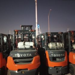 FORKLIFT TOYOTA 3000#
