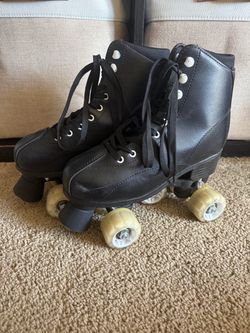 Black Quad Roller Skates