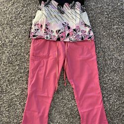 Uniformes Médicos Cada Pieza En $15, El Conjunto En $25