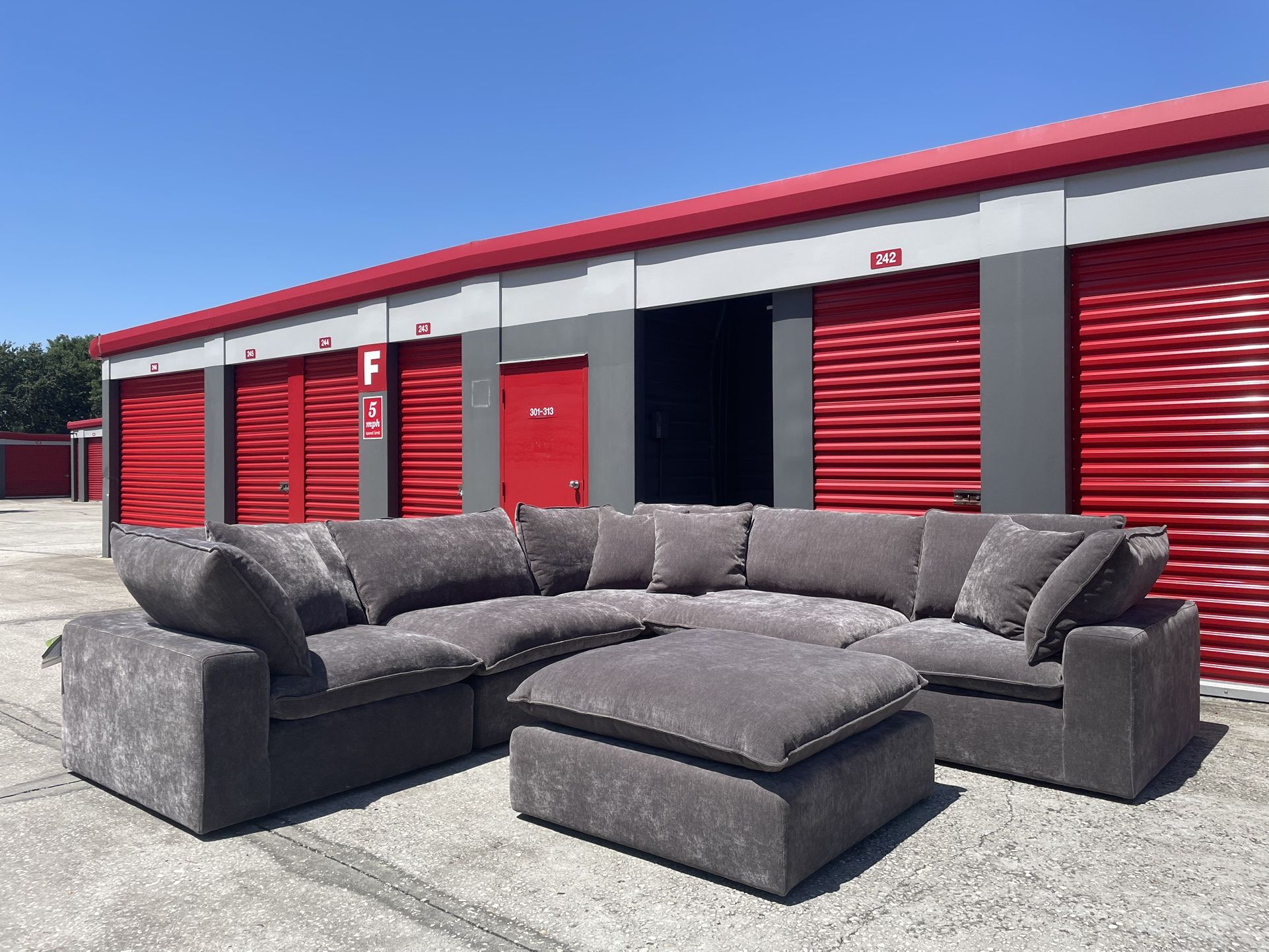 🏷WAREHOUSE CLEARANCE | Sereen 6-piece Fabric Modular Sectional, Dark Gray