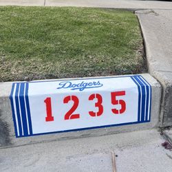 Curb Painting