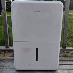 Insignia dehumidifier NS-DH70WH9