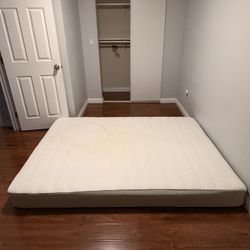FREE QUEEN MATTRESS !!!