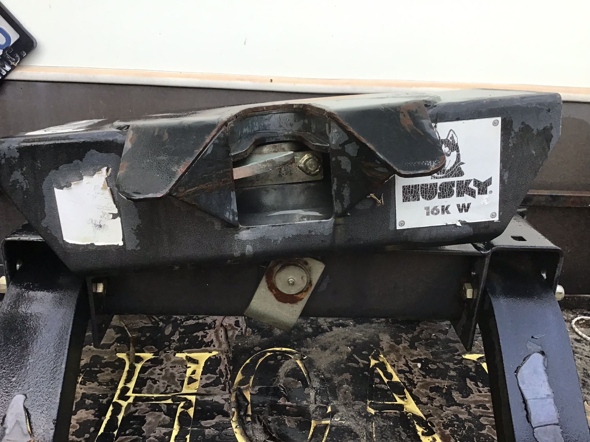 Fifth Wheel Hitch