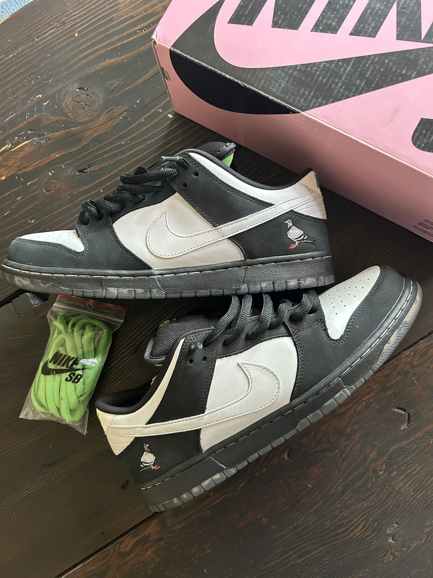 Nike SB Dunk Low x Staple Pigeon