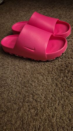 Nike Calm Slides
