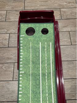 Practice putting mat