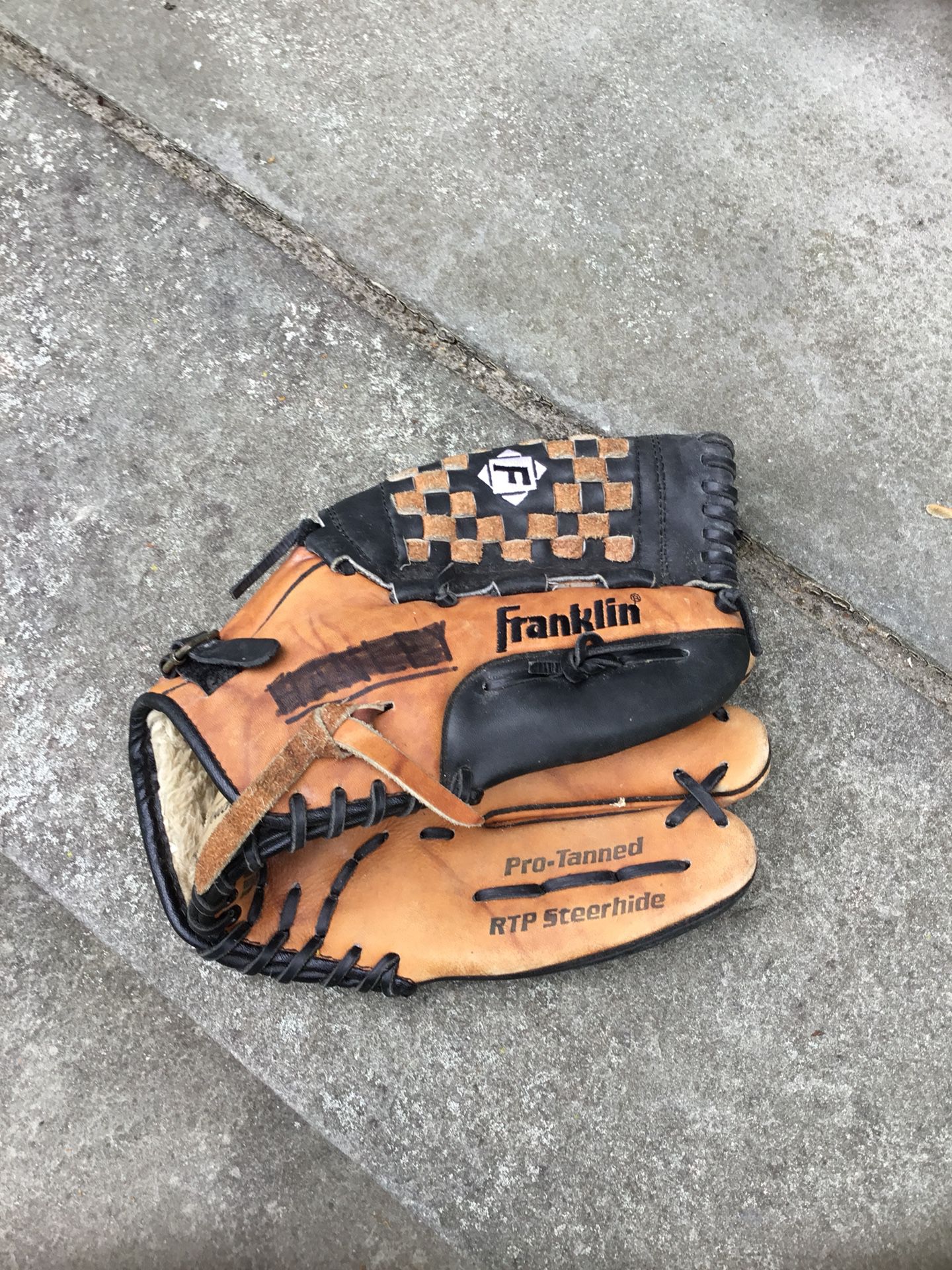 12 1/2 inch baseball glove Franklin