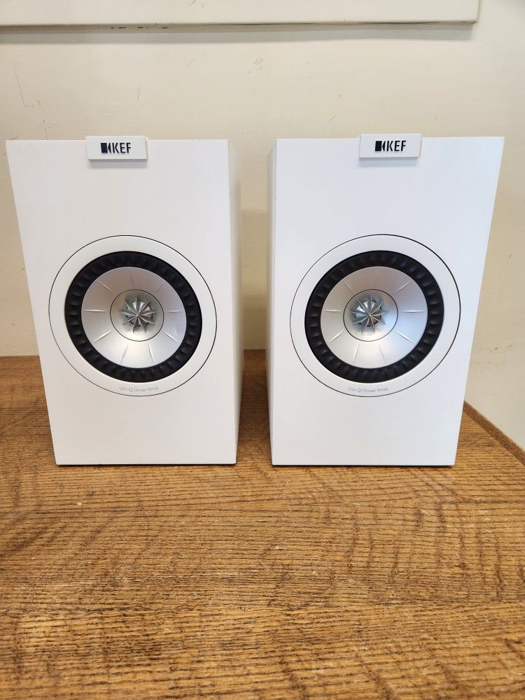 KEF Q150 Bookshelf Speakers