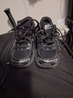 Asics  size 5.0 youth good condition