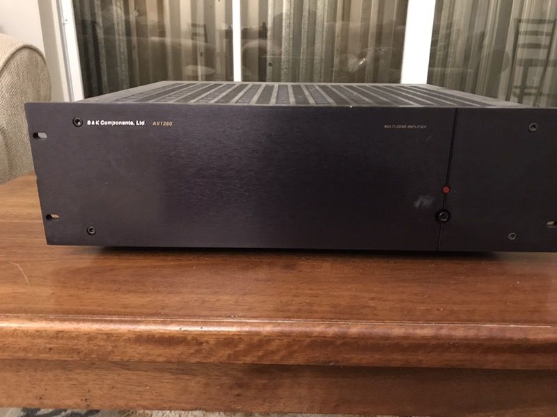 B&K av1260 amplifier