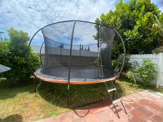 Trampoline