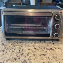 Black & Decker 6-Slice Countertop Convection Oven