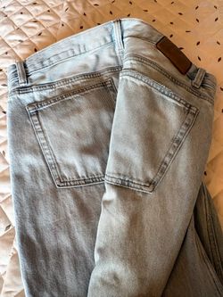 Zara Light Wash Denim Jeans