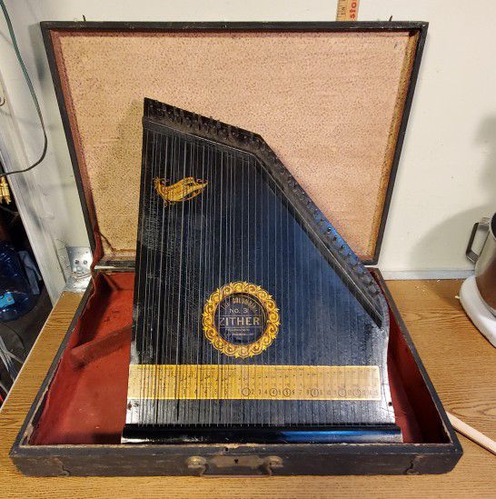 Antique Columbia No.3 Zither with Case 