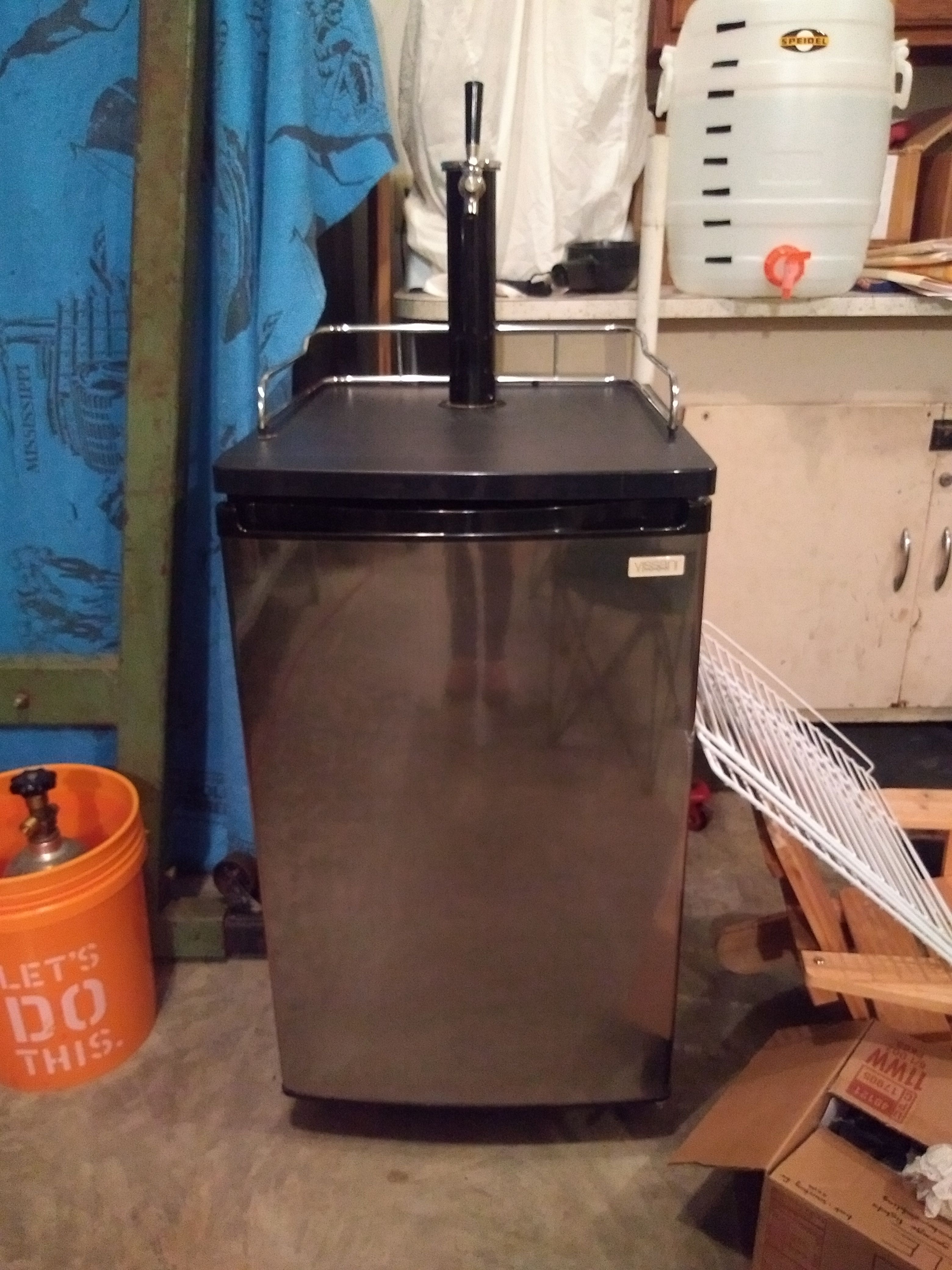 Vissani beer keg cooler kegerator