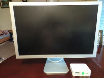 Apple Monitor 23" Model A1082. 