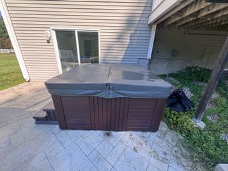 Hot tub