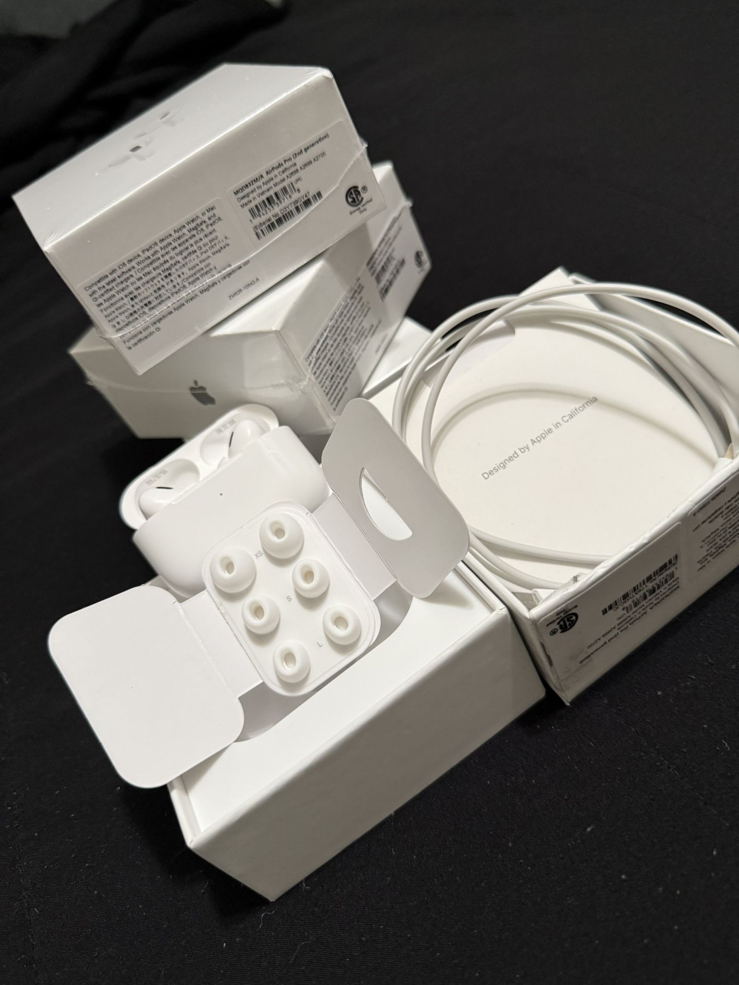 Wireless Bluetooth Earbud Headphone Apple AirPod 2nd Generation New Unopened