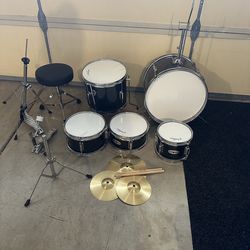 Kids drum set