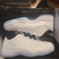 Jordan 11 Low Legend Blue Size 9.5m Ds 