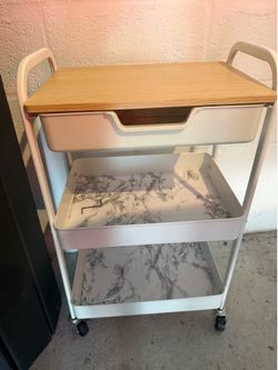 Rolling cart with drawer