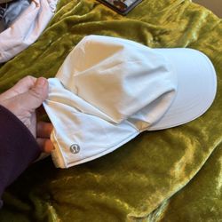 Women’s Lululemon White Hat 