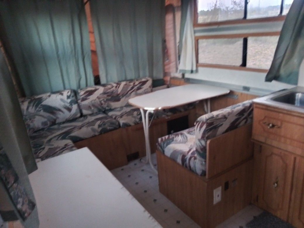 Palomino hard sided pop up camper for Sale in Magnolia, TX OfferUp