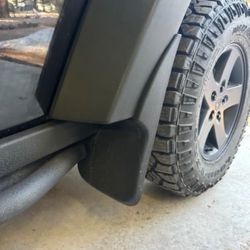 Husky Liners Front Mud Guards – Fits 2007–2018 Jeep Wrangler (w/ Standard Bumper)