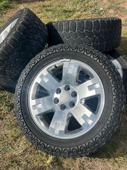 Gmc 20 inch rims 33 1250 20