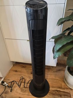 Tower Fan 4 Speed 40 inch/ Like New