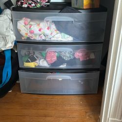 Medium Drawers